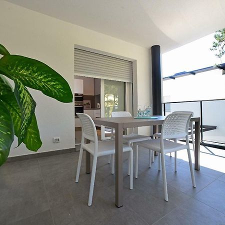 Residence Due Perle ลินญาโน ซับเบียโดโร ภายนอก รูปภาพ