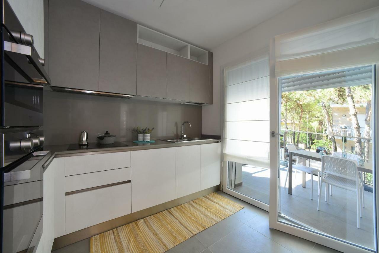 Residence Due Perle ลินญาโน ซับเบียโดโร ภายนอก รูปภาพ
