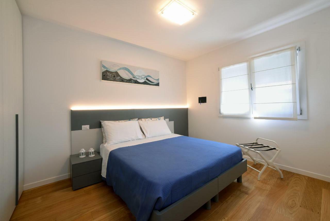 Residence Due Perle ลินญาโน ซับเบียโดโร ภายนอก รูปภาพ